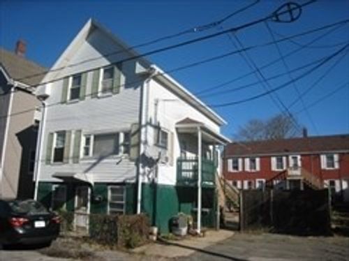 113 Pleasant St, Gloucester, MA, 01930 | Card Image