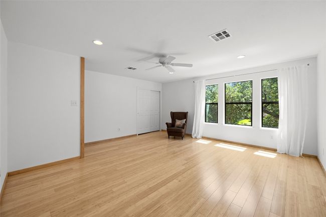 Upstairs Living Room or Bedroom | Image 14