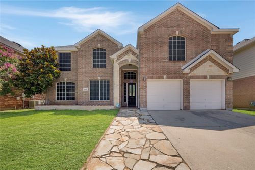 4703 Enchanted Bay Blvd, Arlington, TX, 76016-5334 | Card Image