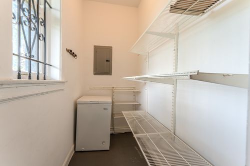 3s-5321 S Woodlawn Ave, Chicago, IL, 60615-5271 | Card Image