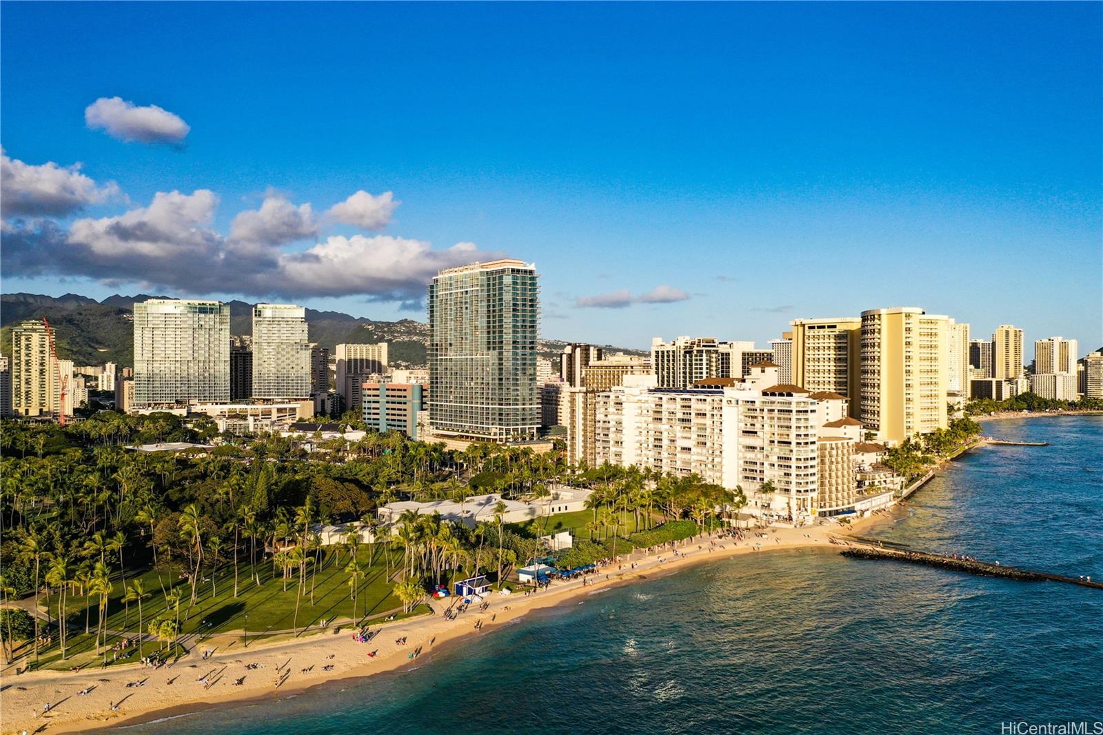 Saratoga Rd, Honolulu, HI 96815