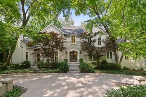 7 Breckenridge, Nashville, TN, 37215-5832 | Card Image