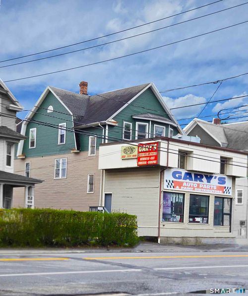 652 Watertown Ave, Waterbury, CT, 06708-2207 | Card Image