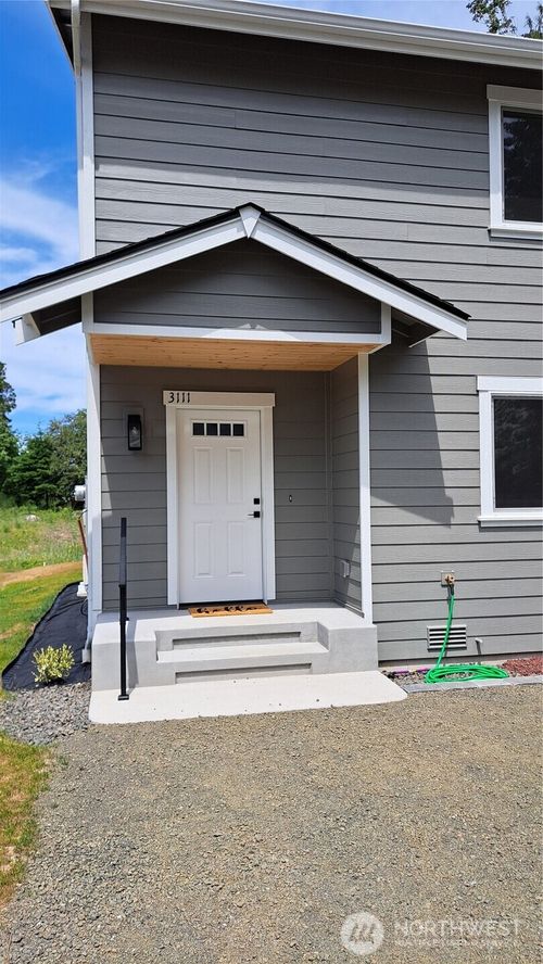 3111 E Camellia Way, Port Orchard, WA, 98366-4942 | Card Image