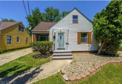 View of front of home with a front lawn | Image 1