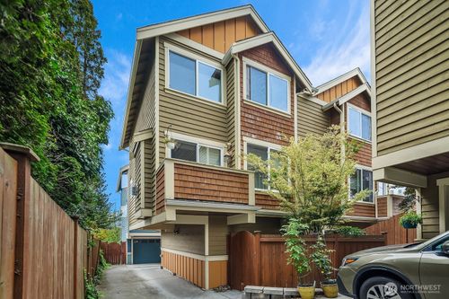 b-10203 1st Ave Nw, Seattle, WA, 98177-4940 | Card Image