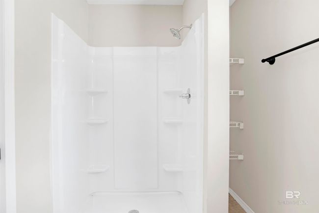 Bathroom | Image 32