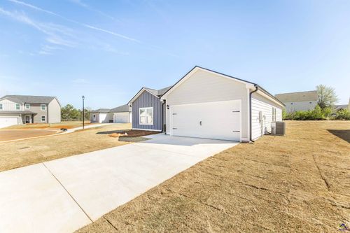 110 Monroe Ct, Byron, GA, 31008-6283 | Card Image