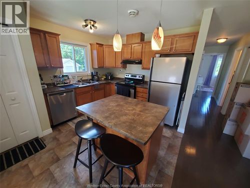1710 Northway Ave, Windsor, ON, N9B3M2 | Card Image