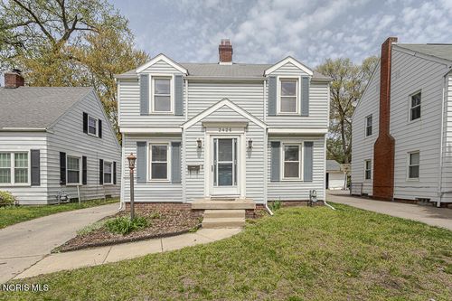 2426 Berdan Ave, Toledo, OH, 43613-4924 | Card Image