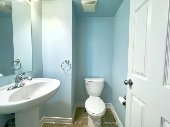 80 Crosby Pvt, Condo with 2 bedrooms, 3 bathrooms and 2 parking in Ottawa ON | Image 12