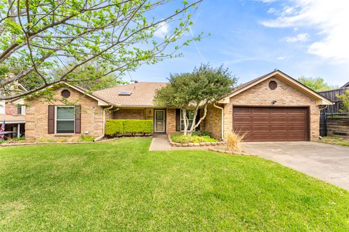 7505 Patsy Ct, Arlington, TX, 76016-5319 | Card Image
