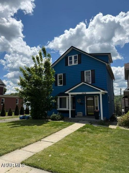 2404 Graham Ave, Windber, PA, 15963-2030 | Card Image