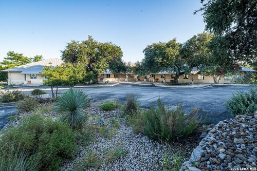 1001 Water St, Kerrville, TX, 78028-3523 | Card Image