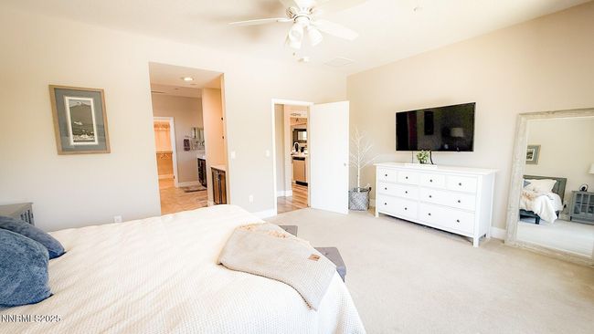 Primary Bedroom | Image 21