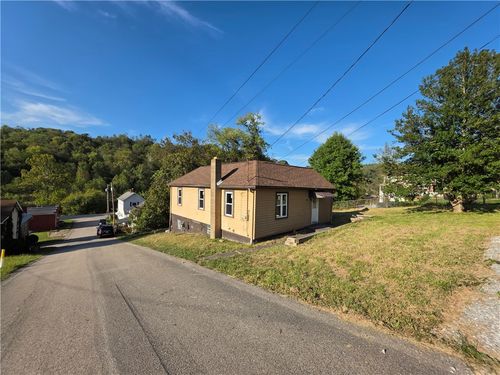 24 Rosewood Ave, Marianna, PA, 15345-2039 | Card Image