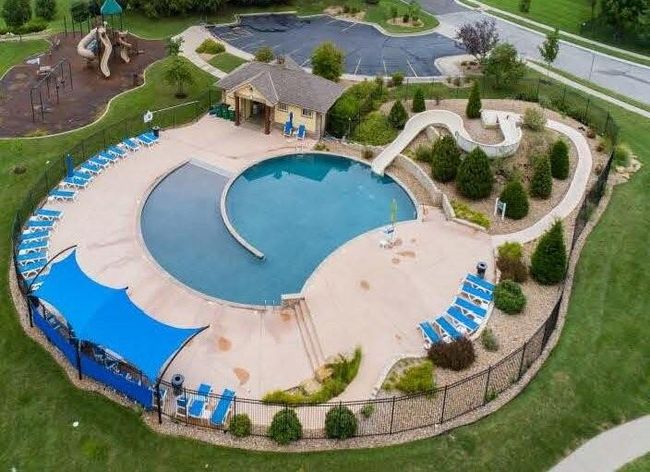 Winterset residents have multiple pools available | Image 53