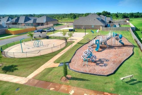 10524 Sw 55th St, Mustang, OK, 73064-7608 | Card Image