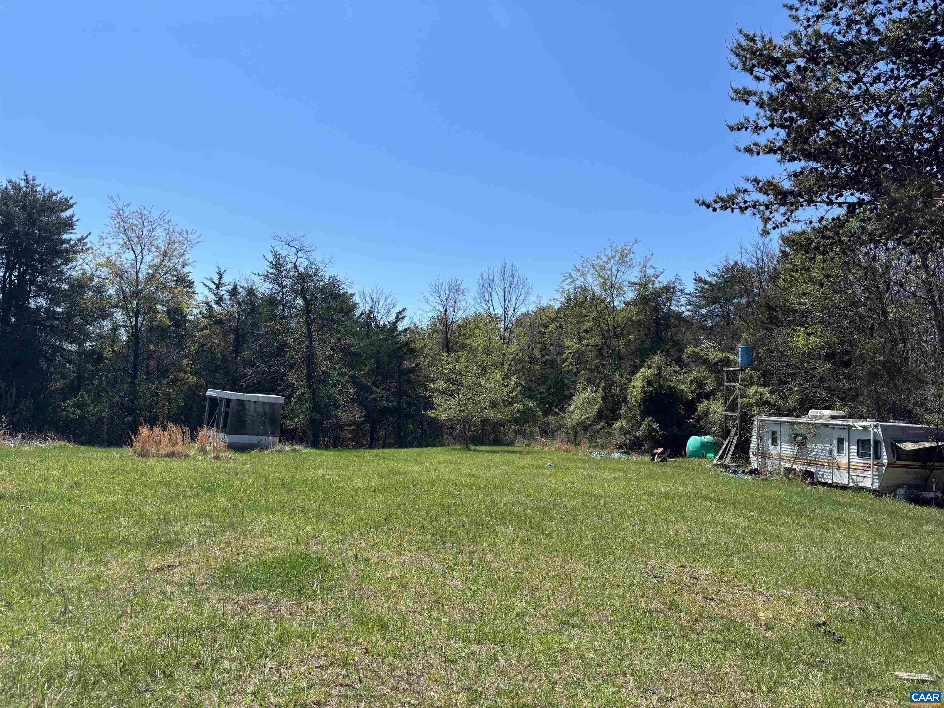 Land in Staunton 4