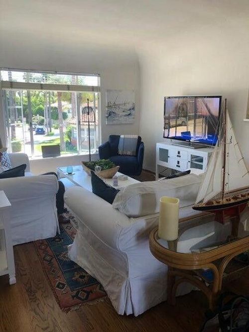 a-202 Natoma Ave, SANTA BARBARA, CA, 93101-3572 | Card Image