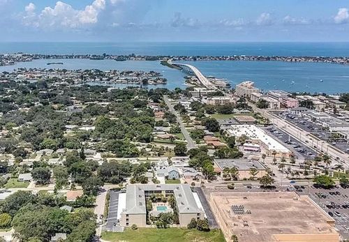 apt-105-215 Valencia Blvd, BELLEAIR BLUFFS, FL, 33770-2741 | Card Image