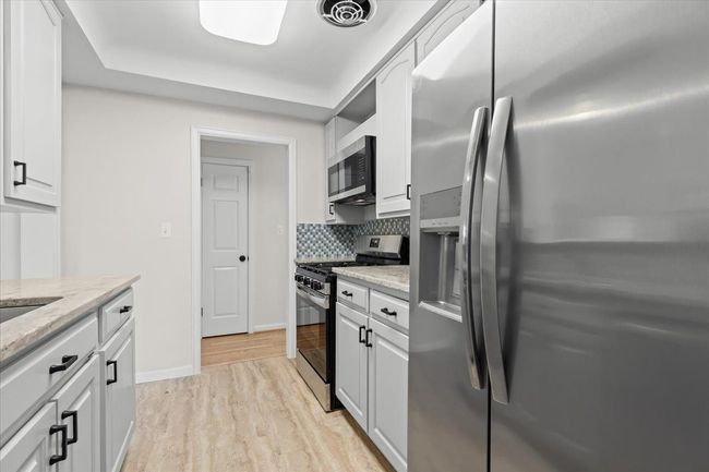 1428 Larkmoor Blvd, House other with 3 bedrooms, 3 bathrooms and null parking in Berkley MI | Image 11
