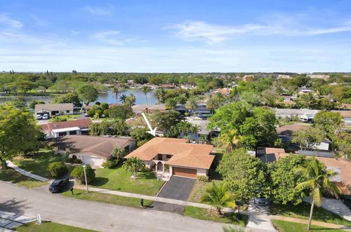 7901 Nw 44th Ct, Lauderhill, FL, 33351-5605 | Card Image
