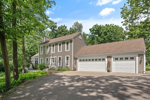 2261 Ash St, Saint Paul, MN, 55110-1052 | Card Image