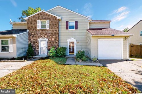 123 Winfield Ct, Fairless Hills, PA, 19030-3312 | Card Image