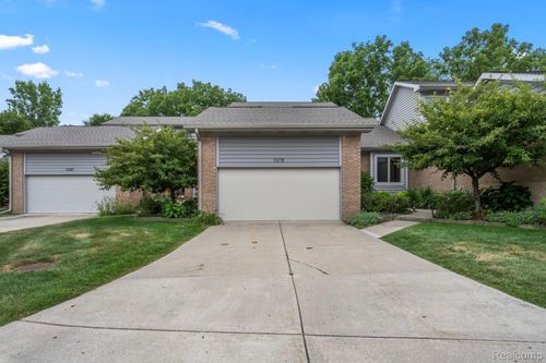 5378 Warwick Trl, Grand Blanc, MI, 48439-9578 | Card Image