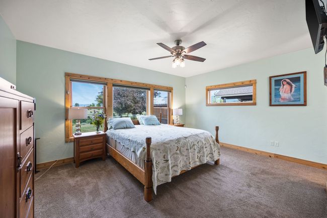 Spacious with big windows to the view | Image 18