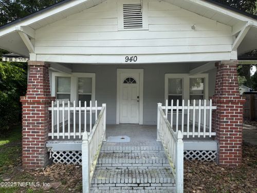 940 Glencarin St, JACKSONVILLE, FL, 32208-4321 | Card Image