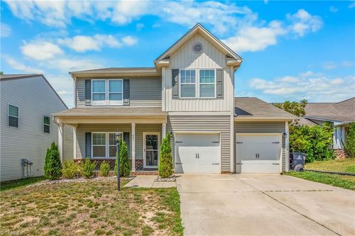 427 Inlet Place Dr, Winston-Salem, NC, 27127-7012 | Card Image