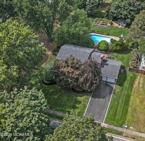 124 Sherwood Dr, Freehold, NJ, 07728-1328 | Card Image