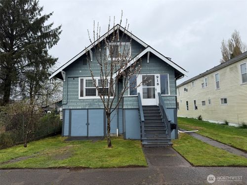 918 W Cushing St, Aberdeen, WA, 98520-8105 | Card Image