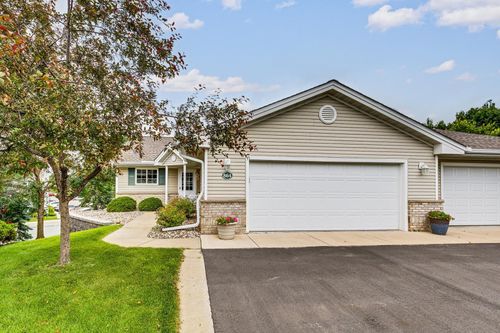 864 Woodland Ct, Mahtomedi, MN, 55115-1478 | Card Image