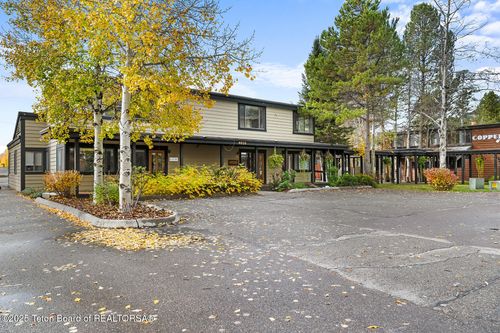 4020 W Lake Creek Dr, Wilson, WY, 83014-9689 | Card Image