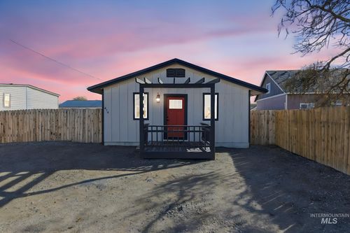 410 S Roswell Blvd, Parma, ID, 83660-6011 | Card Image