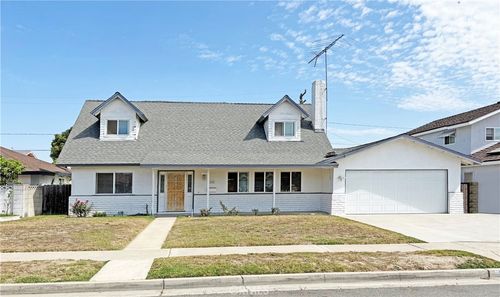 11363 Goldenrod Ave, Fountain Valley, CA, 92708-1735 | Card Image