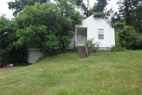 93 Adams Dr, Upper St. Clair, PA, 15241 | Card Image