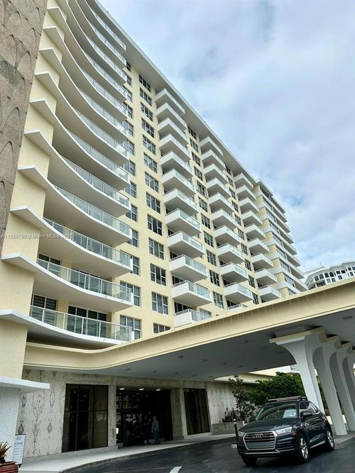 apt-10u-5600 Collins Ave, Miami Beach, FL, 33140-2411 | Card Image