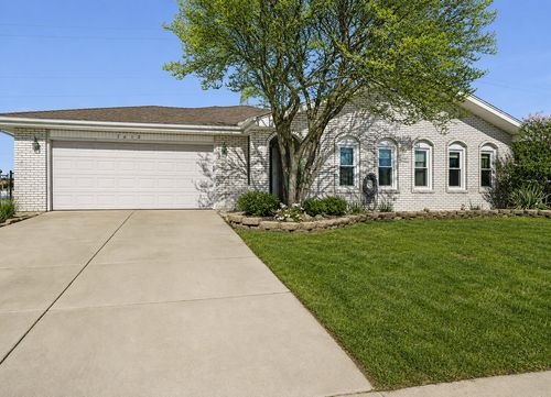 7612 Wheeler Dr, Orland Park, IL, 60462-5027 | Card Image