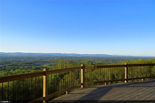 4930 Brushy Mountain Road, Wilkesboro, NC, 28654 | Card Image