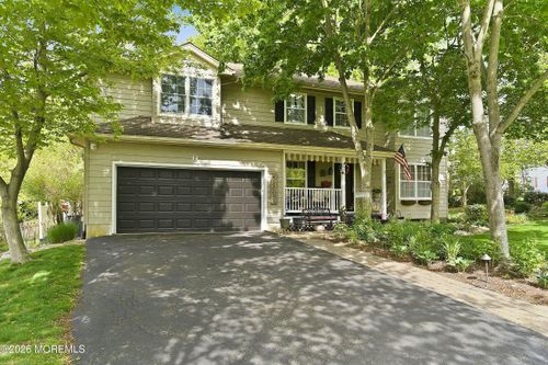 2 Maiden Ln, Toms River, NJ, 08753-7553 | Card Image