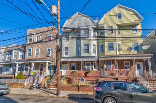 r3-125 West 19th St, Bayonne, NJ, 07002 | Card Image