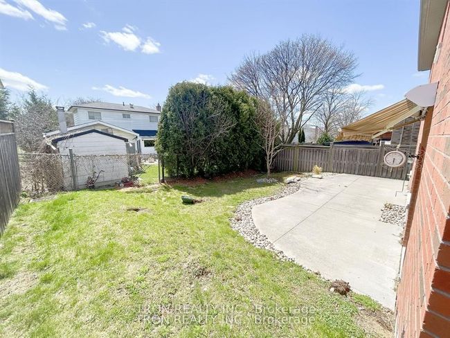 888 Barbados St, House other with 4 bedrooms, 3 bathrooms and 4 parking in Oshawa ON | Image 21