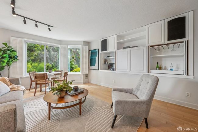 UNIT-302 - 111 Chestnut St, Condo with 2 bedrooms, 2 bathrooms and 1 parking in San Francisco CA | Image 4