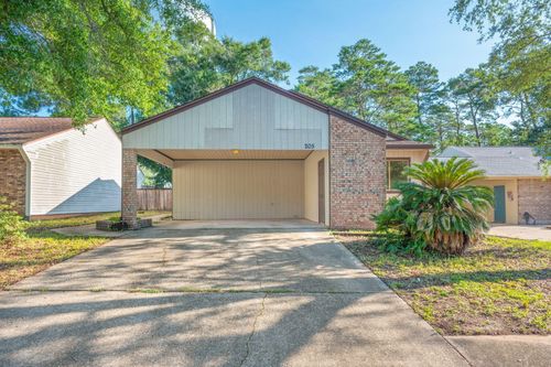 205 Bartonwood Ct, Niceville, FL, 32578-1251 | Card Image