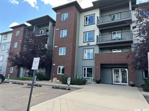 408-820 5th St Ne, Weyburn, SK, S4H2V2 | Card Image