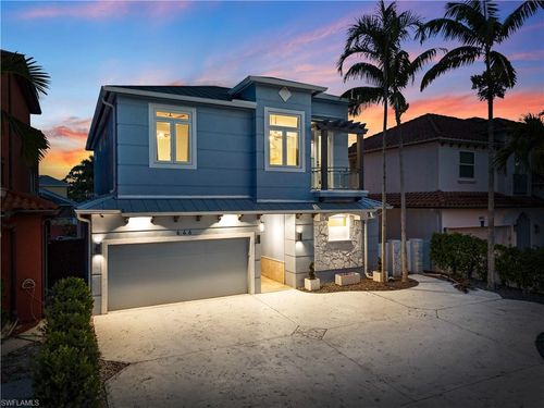 646 111th Ave N, NAPLES, FL, 34108-1826 | Card Image